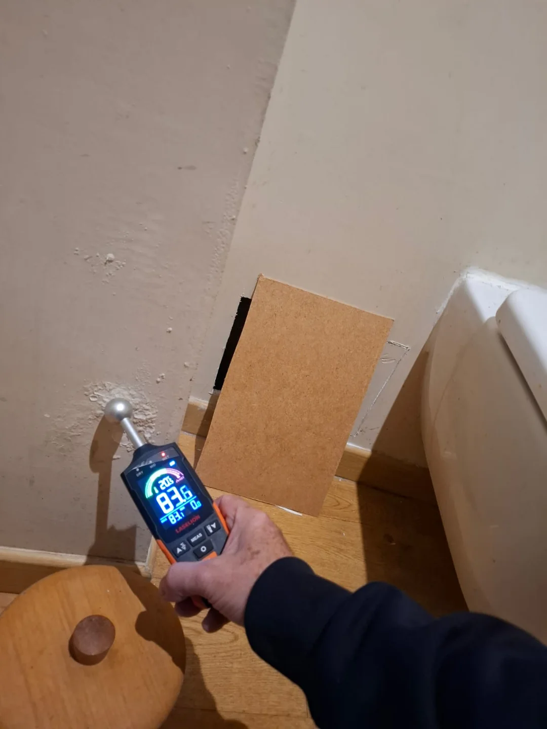 Mesure d’humidité réalisée pendant une recherche de fuite